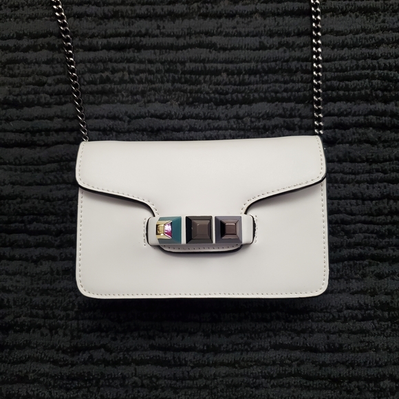KC Jagger White Studded Chainlink  Square Crossbody Purse - Picture 1 of 8